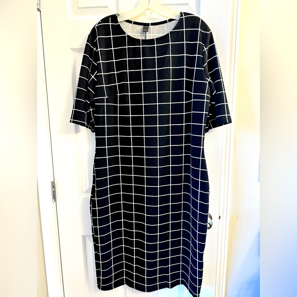 Women’s dress